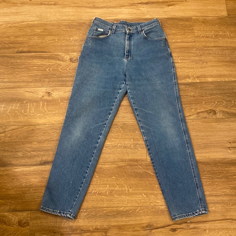 Vintage Lee high rise jeans fits size 27